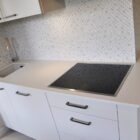 Frost White konglomerat kwarcowy 2cm poler
