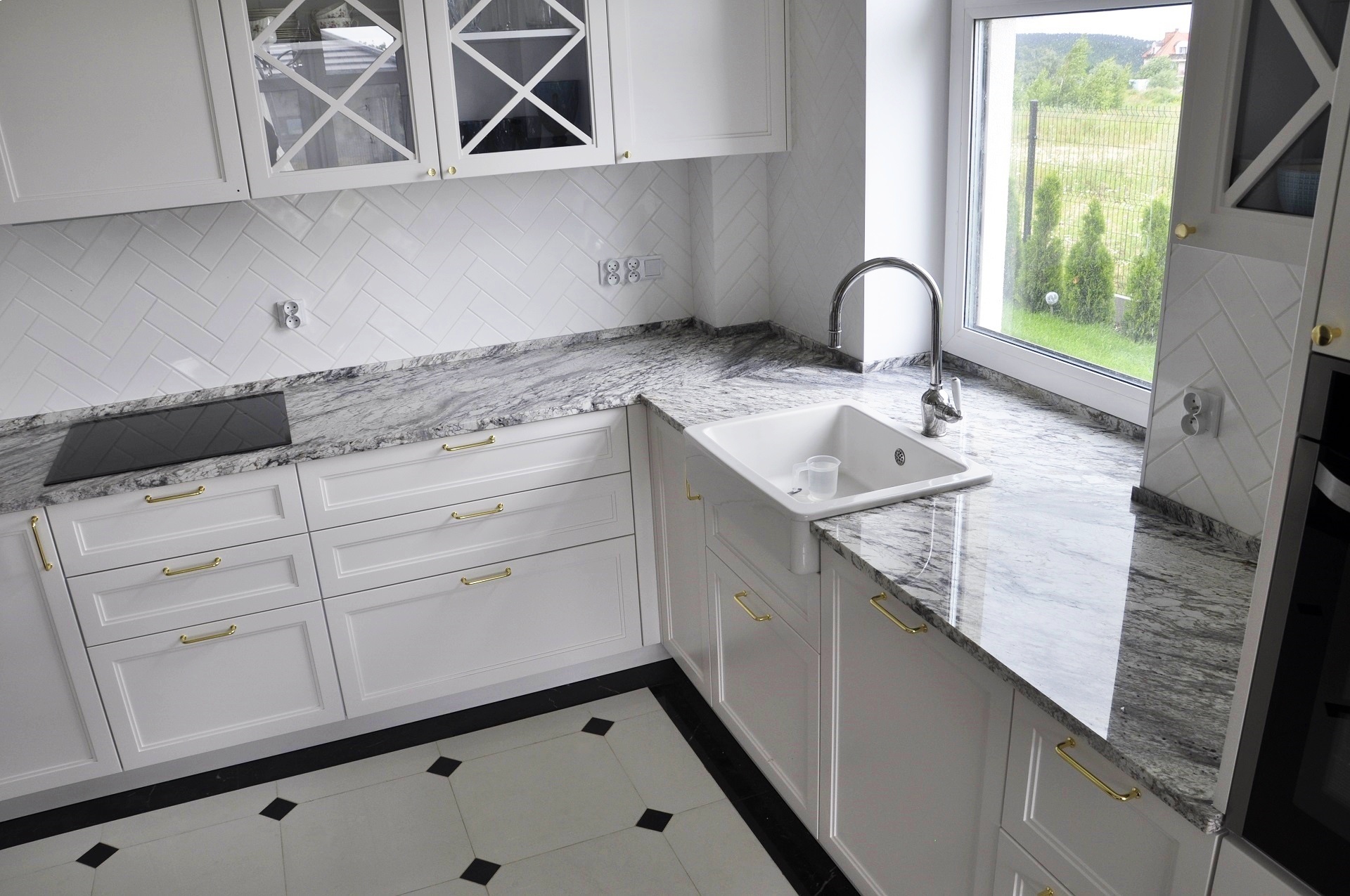 Glacier-White-3cm-poler-PSGranit