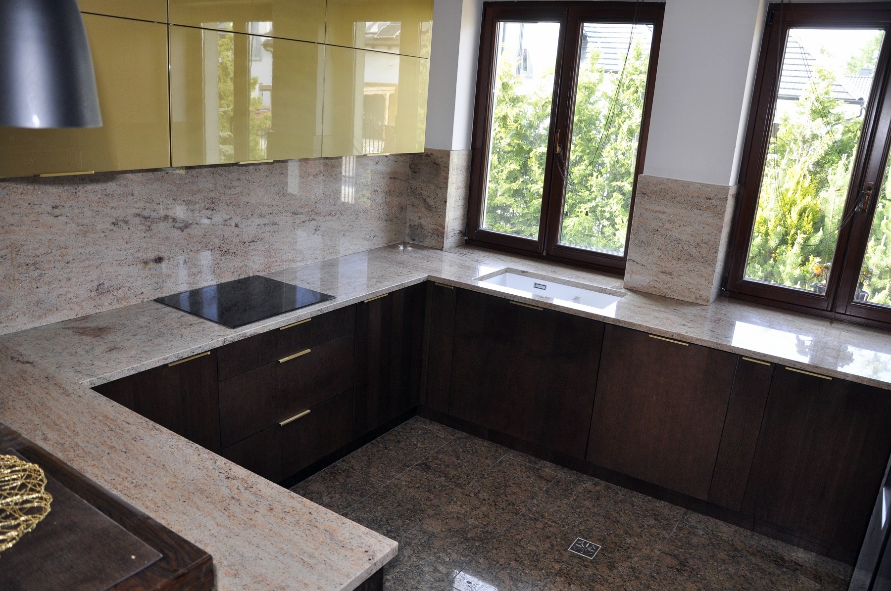 Ivory Brown PS Granit Gdynia