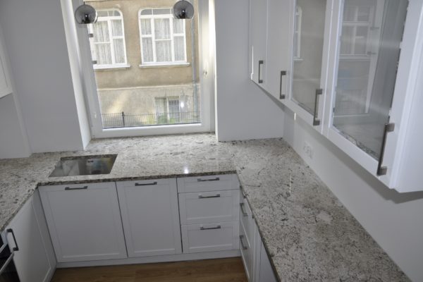 White Exodus blat granitowy