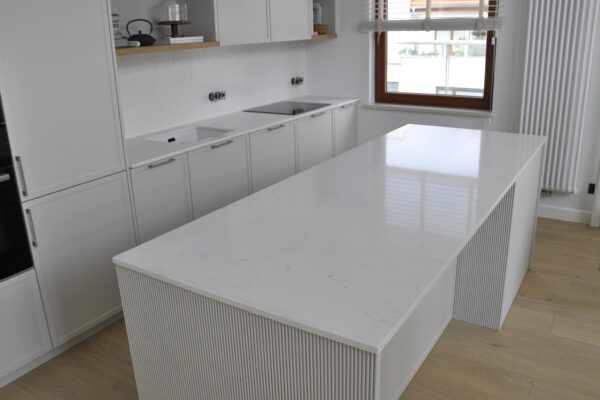 Carrara White 2cm konglomerat kwarcowy PSGRANIT Gdynia