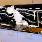 Copacabana Black Horse PSgranit Gdynia fartuch ściana w kuchni