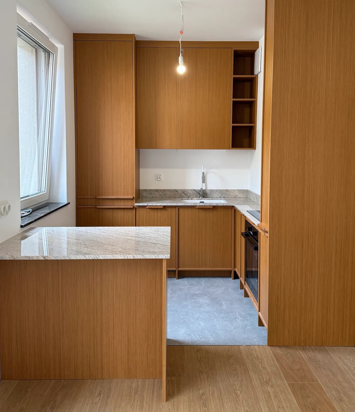 Colonial Ivory 2cm poler