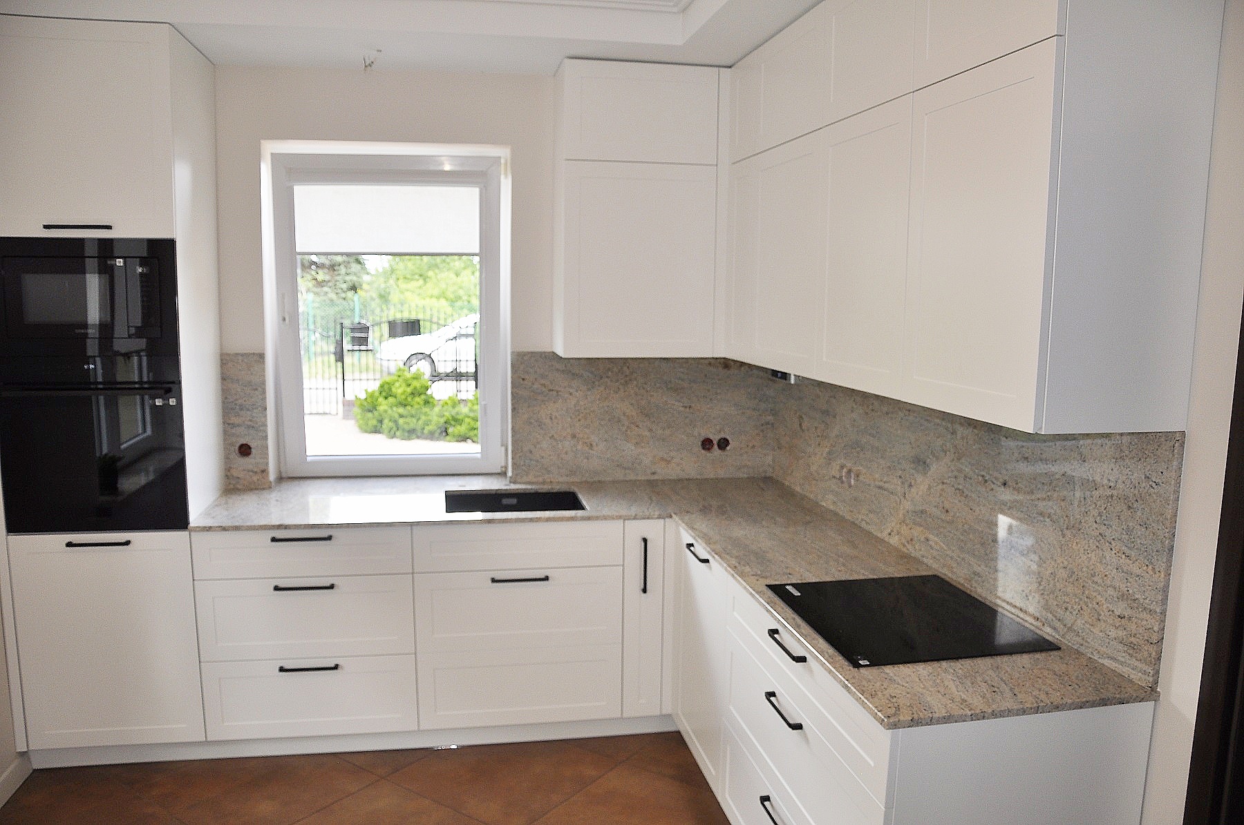 Colonial Ivory PS Granit